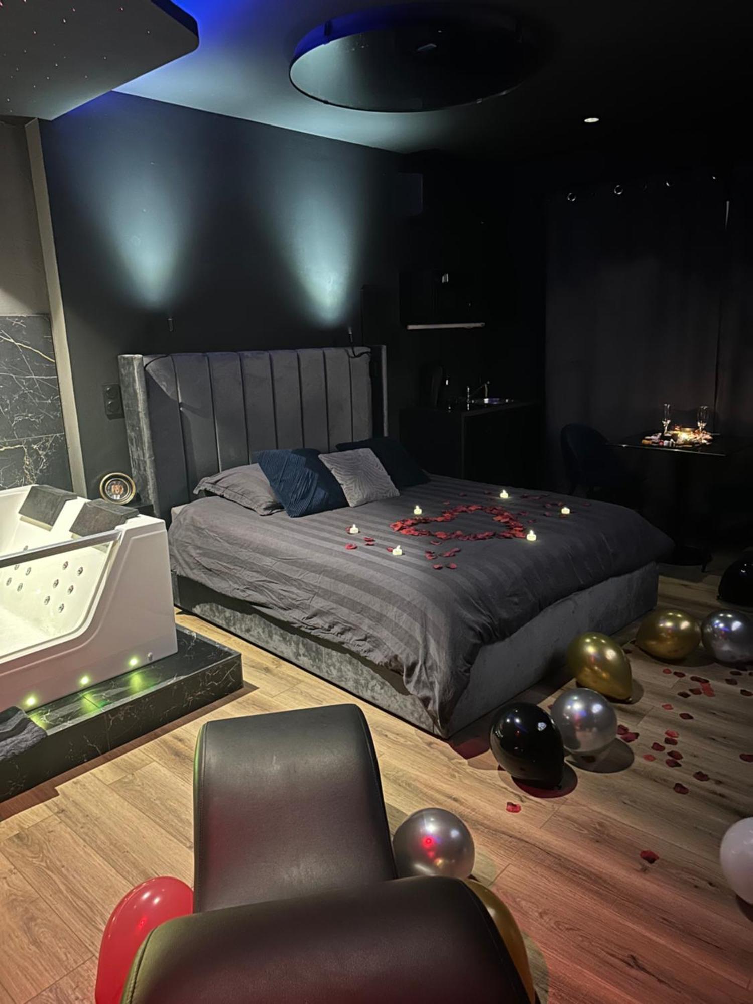 Loveroomxspa Bourg-Saint-Christophe Bagian luar foto